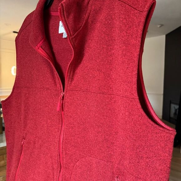 Goodfellow & Co Red Fleece Vest. Size XXL - Picture 6 of 12